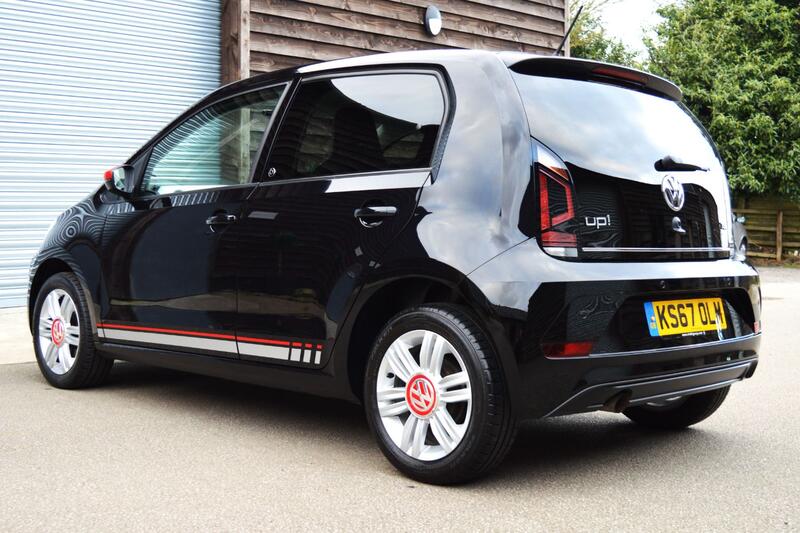 VOLKSWAGEN UP