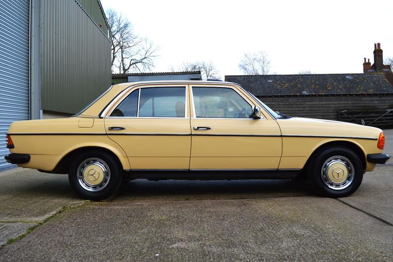 View MERCEDES-BENZ 200 W123 4 DOOR SALOON