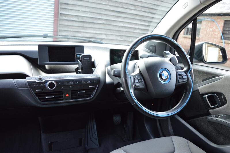 BMW I3