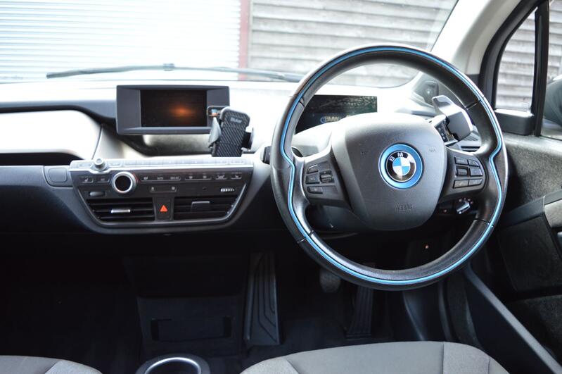 BMW I3
