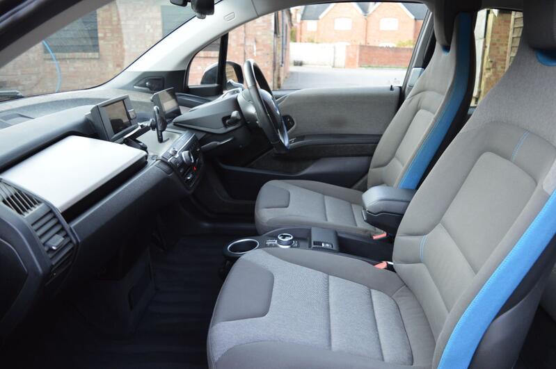 BMW I3