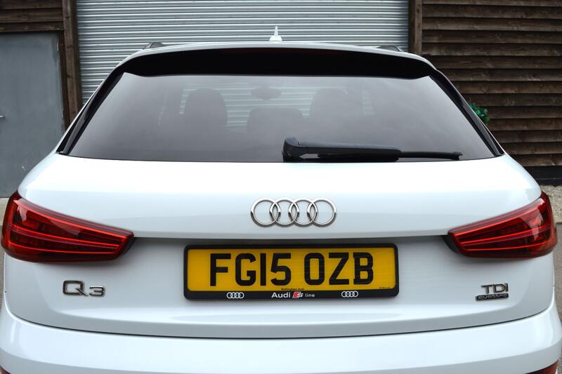AUDI Q3
