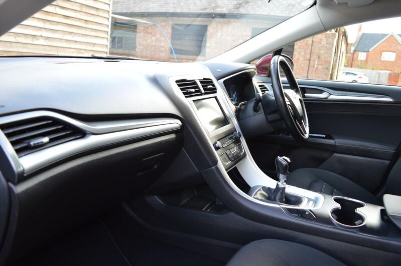 FORD MONDEO