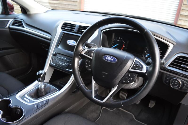 FORD MONDEO