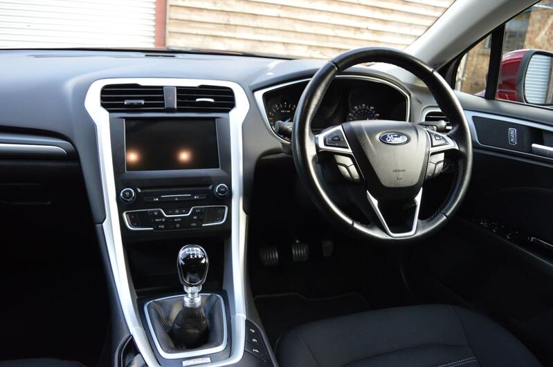 FORD MONDEO