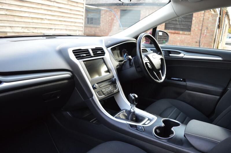FORD MONDEO