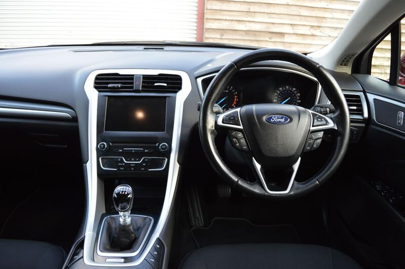 FORD MONDEO