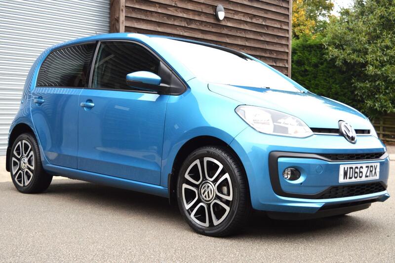 View VOLKSWAGEN UP 1.0 MPI 75 HIGH UP 5 DOOR