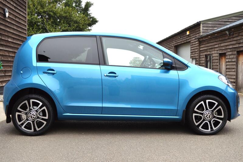 View VOLKSWAGEN UP 1.0 MPI 75 HIGH UP 5 DOOR