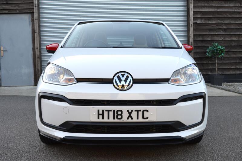 VOLKSWAGEN UP