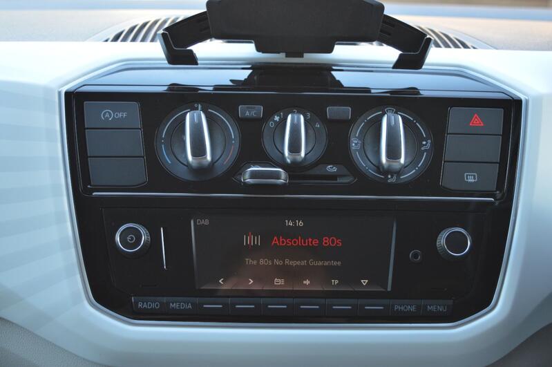 VOLKSWAGEN UP