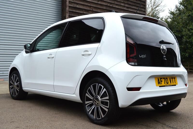 VOLKSWAGEN UP