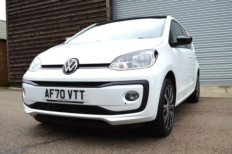 VOLKSWAGEN UP