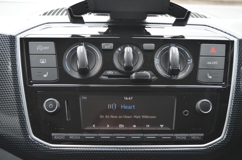 VOLKSWAGEN UP
