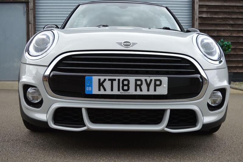 MINI HATCH