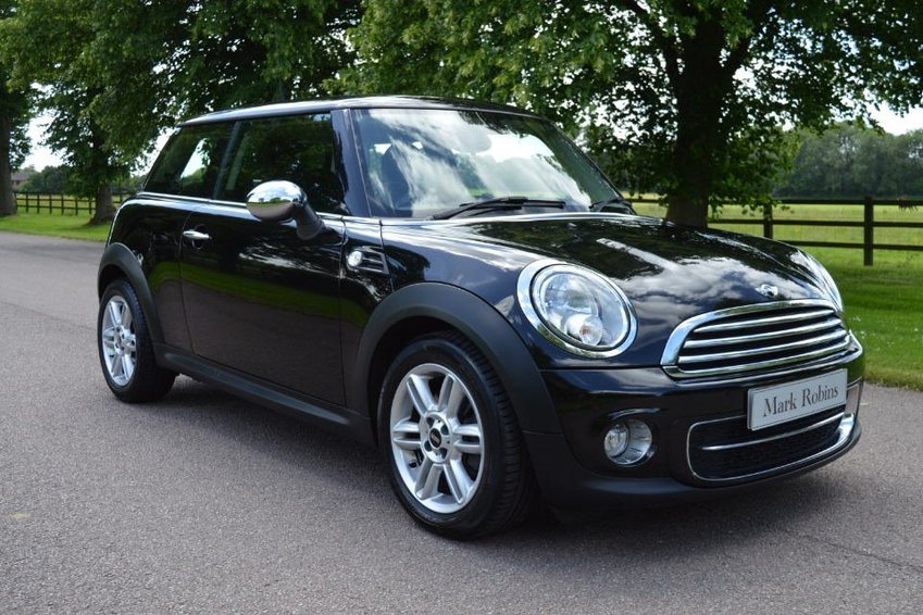 View MINI HATCH 1.6 COOPER D HATCHBACK PEPPER PACK