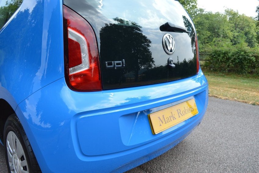 VOLKSWAGEN UP