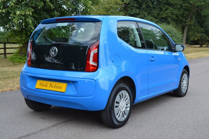 VOLKSWAGEN UP