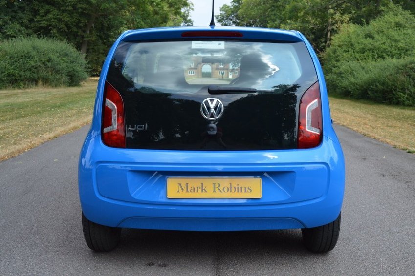 VOLKSWAGEN UP