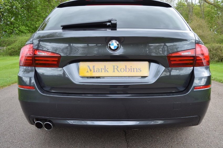 BMW 5 SERIES