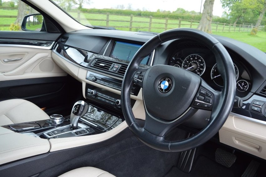 BMW 5 SERIES