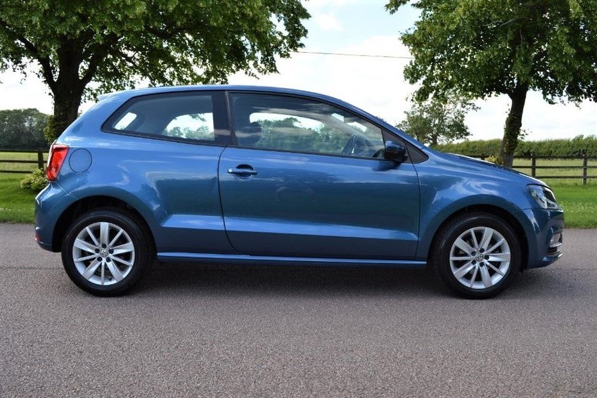 View VOLKSWAGEN POLO 1.2 TSI SE BLUEMOTION 3 DOOR