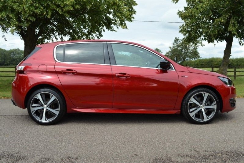 View PEUGEOT 308 2.0 BlueHDi 150 GT LINE 5 DOOR 