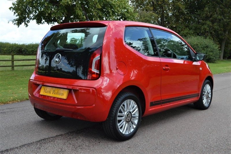 VOLKSWAGEN UP