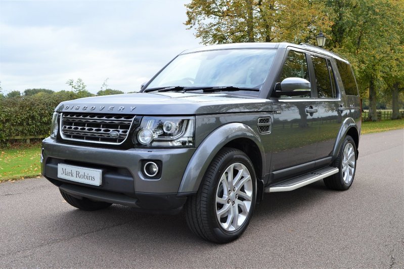 View LAND ROVER DISCOVERY 4 3.0 SDV6 255 Graphite