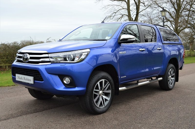 View TOYOTA HILUX DOUBLE CAB INVINCIBLE D-4D PICKUP NO VAT