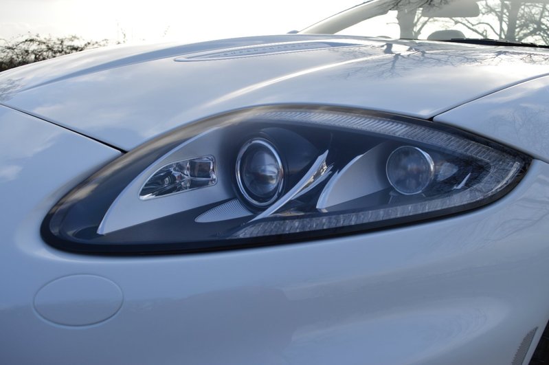 JAGUAR XKR