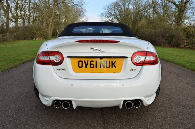 JAGUAR XKR