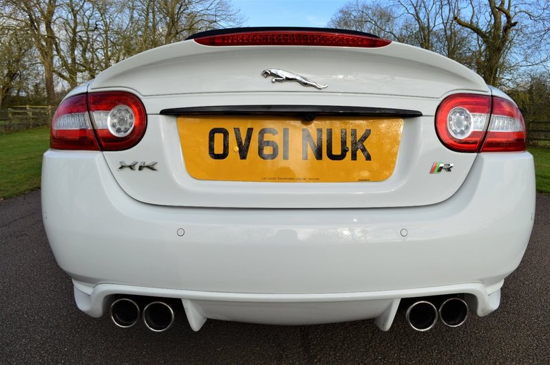 JAGUAR XKR