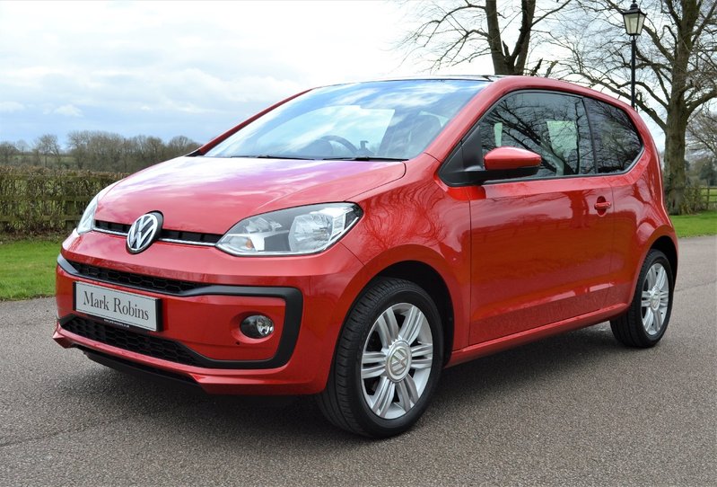 View VOLKSWAGEN UP 1.0 HIGH UP BMT 75 ASG AUTO 3 DOOR