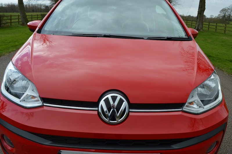 VOLKSWAGEN UP