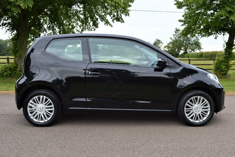 VOLKSWAGEN UP