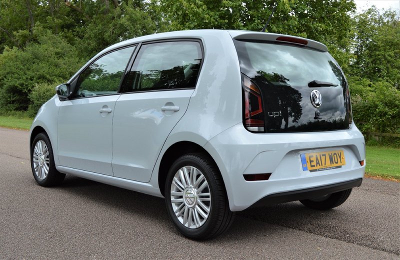 VOLKSWAGEN UP