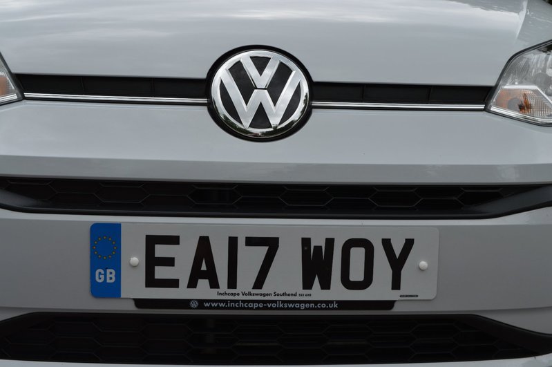 VOLKSWAGEN UP