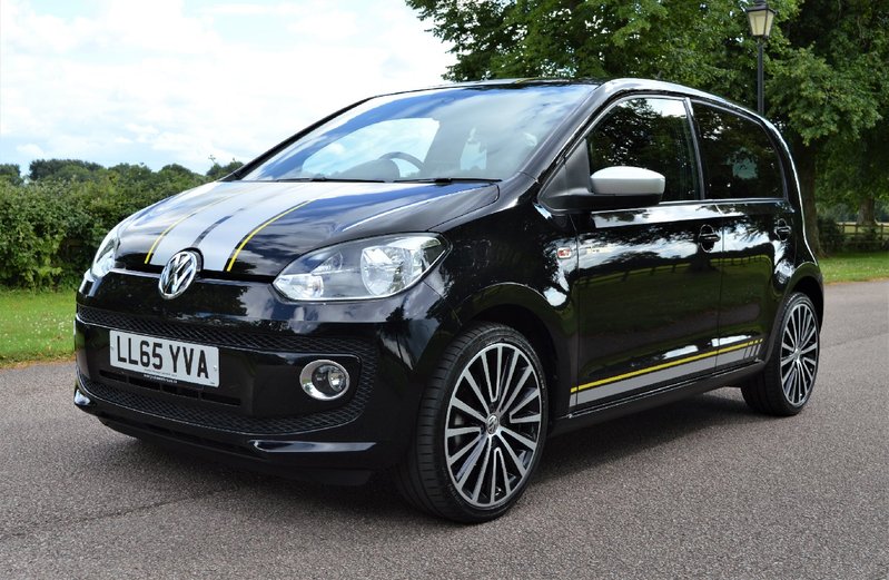 VOLKSWAGEN UP