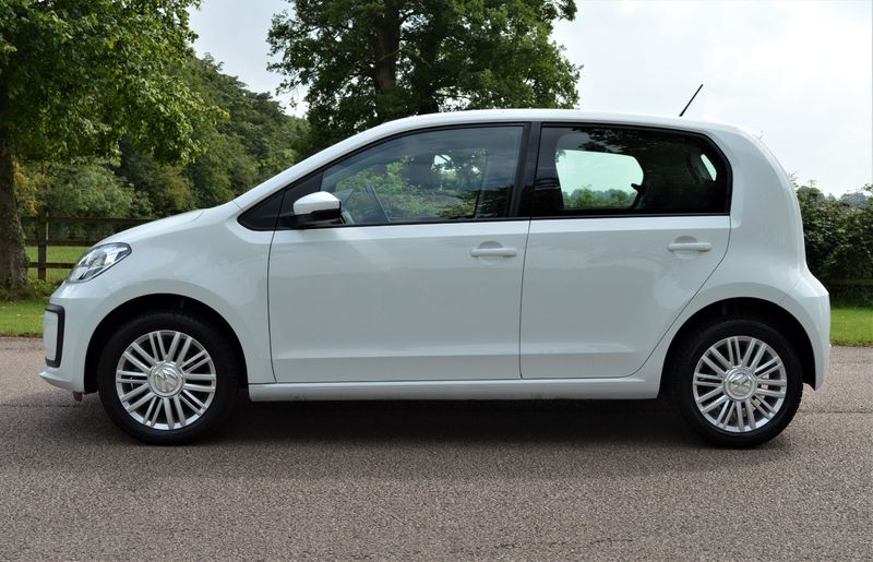 VOLKSWAGEN UP