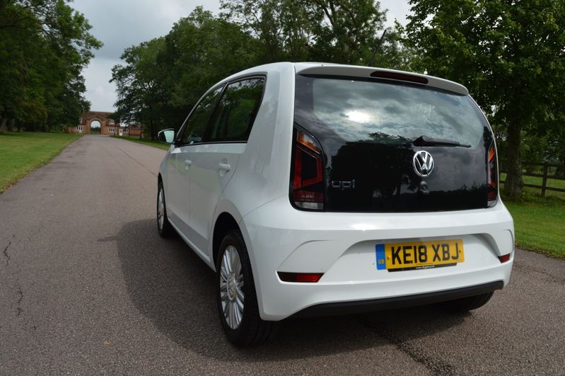 VOLKSWAGEN UP