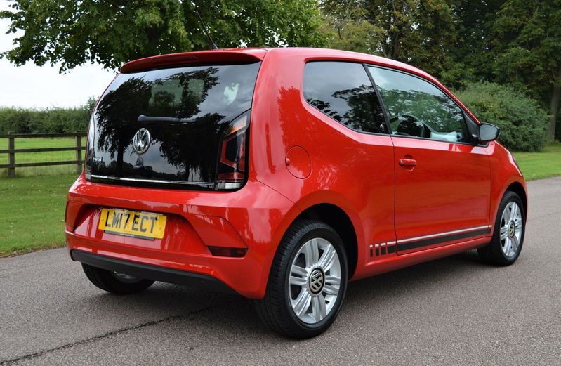 VOLKSWAGEN UP