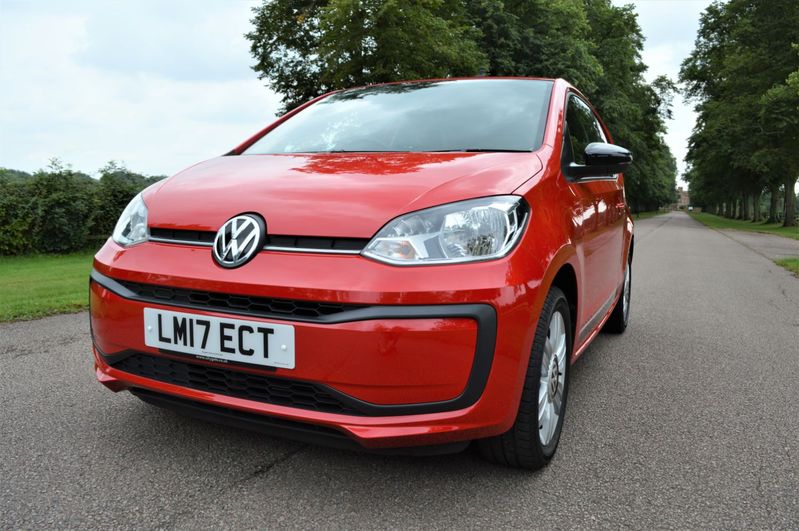 VOLKSWAGEN UP