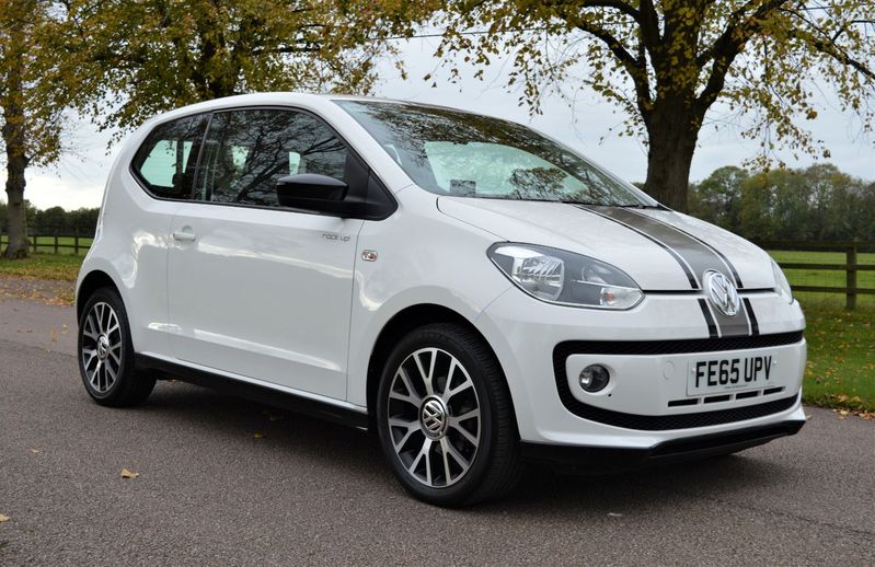 VOLKSWAGEN UP