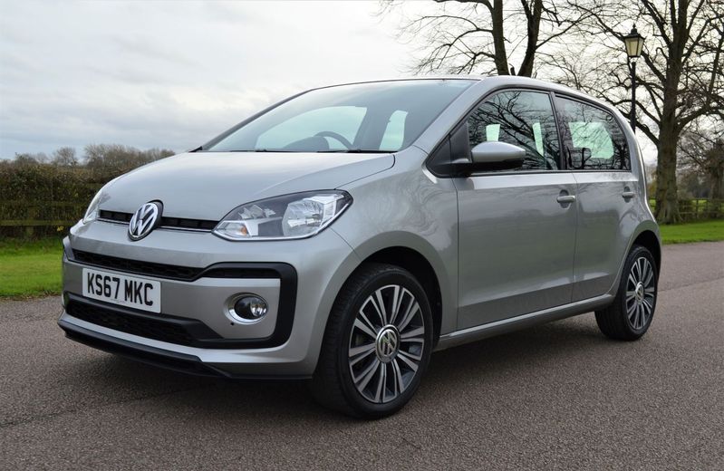 VOLKSWAGEN UP