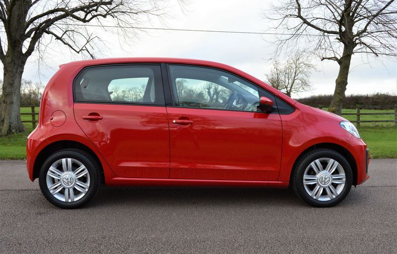 View VOLKSWAGEN UP 1.0 MPI 75 HIGH UP 5 DOOR