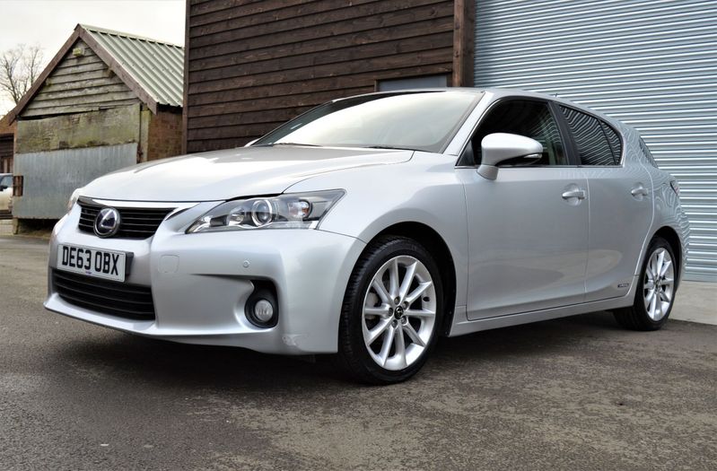 View LEXUS CT 200H 1.8 ADVANCE 5 DOOR