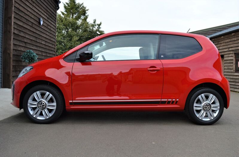 VOLKSWAGEN UP