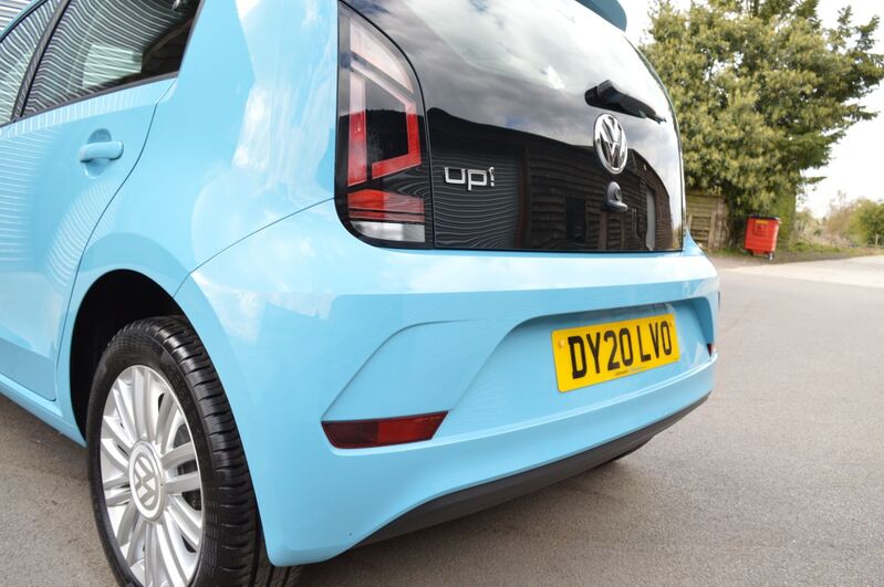 VOLKSWAGEN UP