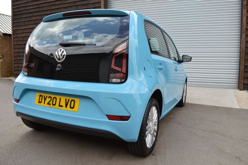 VOLKSWAGEN UP